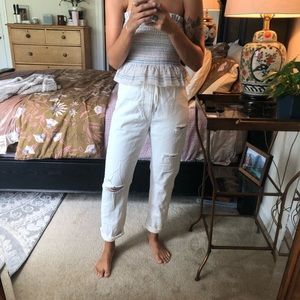 White distressed pants